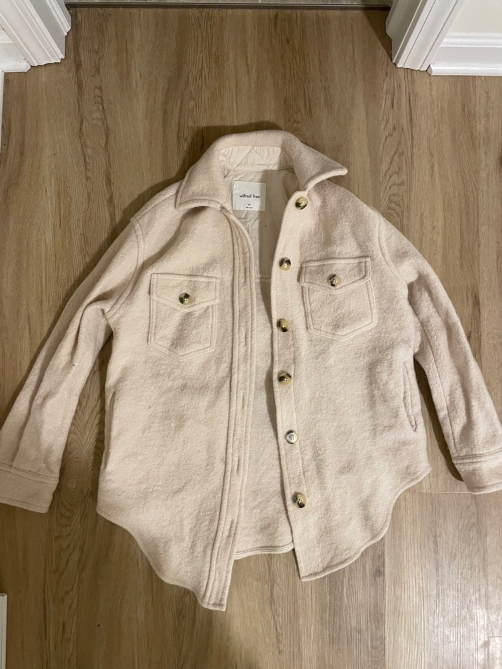Aritzia Wilfred Cream Lined Button Shirt Jacket